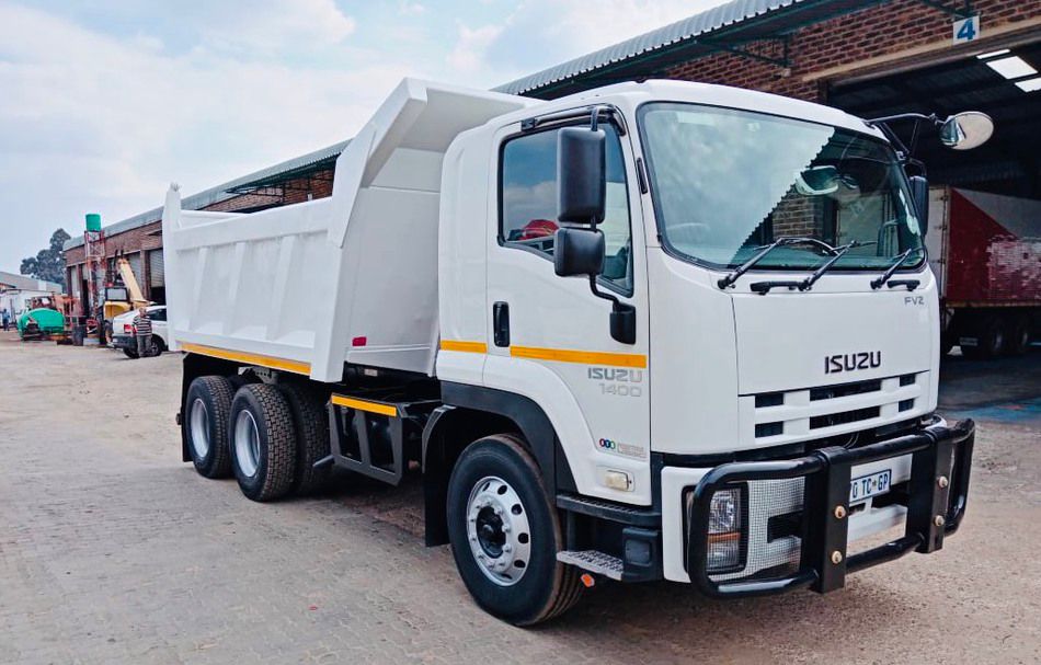 WhatsApp Image 2024-10-25 at 22.19.11